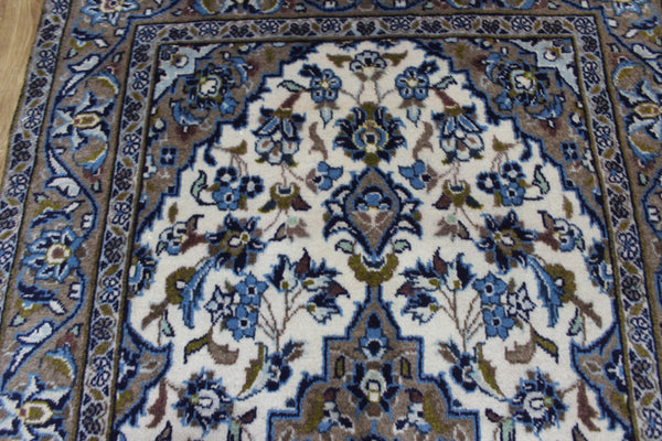 Persian Kashan Runner – Handmade Wool Hallway Rug – 310 × 94 cm