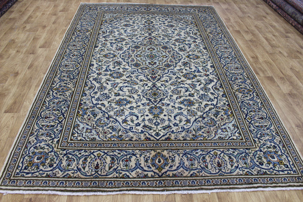 Persian Kashan Rug 297 × 200 cm – Handmade Wool Medallion Carpet