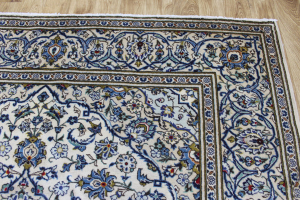 Persian Kashan Rug 297 × 200 cm – Handmade Wool Medallion Carpet