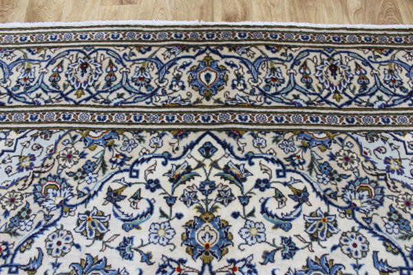 Persian Kashan Rug 297 × 200 cm – Handmade Wool Medallion Carpet