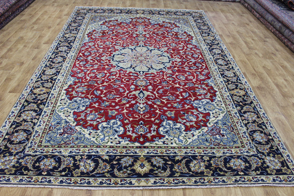 Vintage Persian Najafabad Rug 335 × 220 cm – Handmade Wool Medallion Carpet