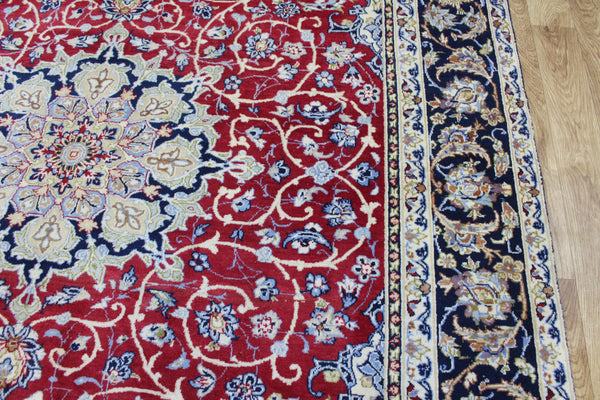 Vintage Persian Najafabad Rug 335 × 220 cm – Handmade Wool Medallion Carpet