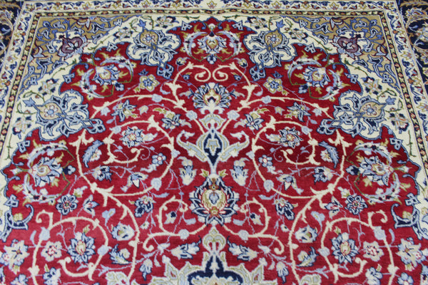 Vintage Persian Najafabad Rug 335 × 220 cm – Handmade Wool Medallion Carpet