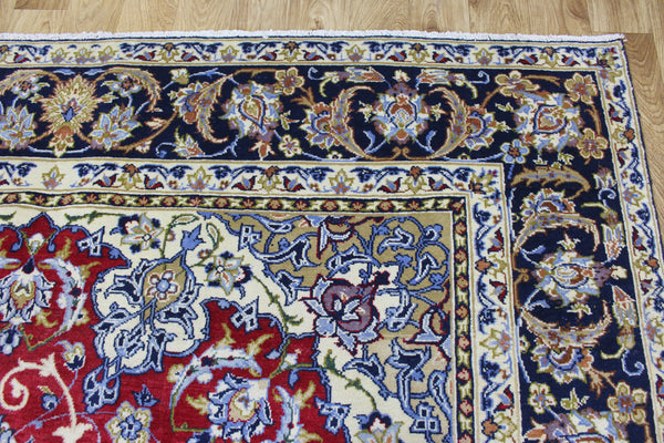 Vintage Persian Najafabad Rug 335 × 220 cm – Handmade Wool Medallion Carpet