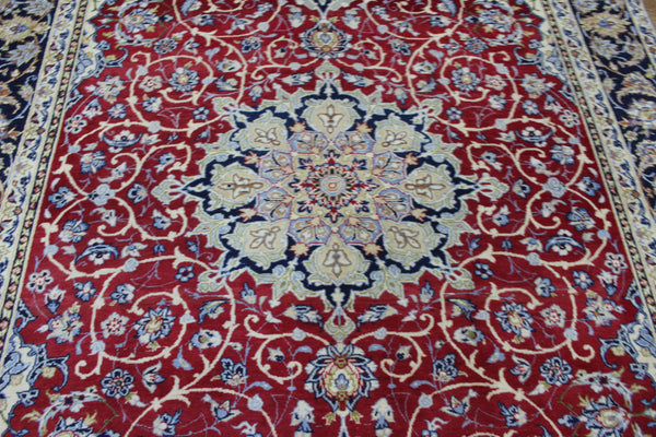 Vintage Persian Najafabad Rug 335 × 220 cm – Handmade Wool Medallion Carpet