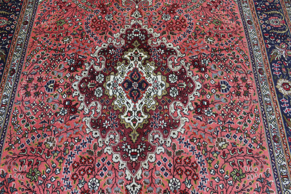 Persian Tabriz Rug 300 × 195 cm – Handmade Wool Medallion Carpet
