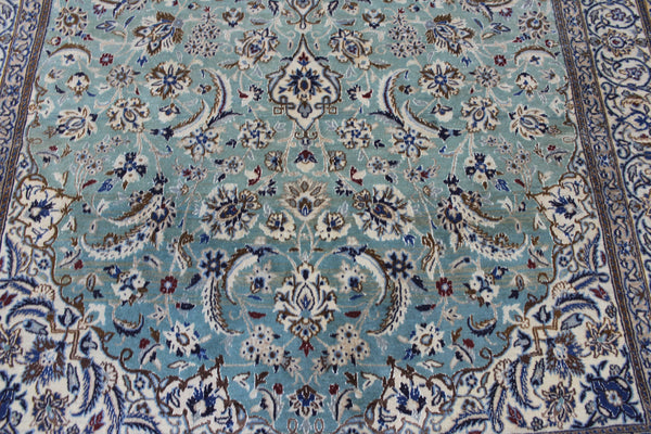 Vintage Persian Nain Rug 284 × 171 cm – Handmade Wool & Silk Floral Carpet