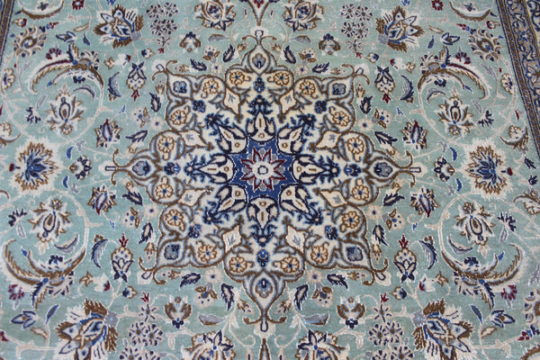 Vintage Persian Nain Rug 284 × 171 cm – Handmade Wool & Silk Floral Carpet