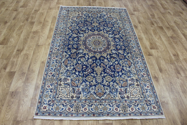 Persian Nain Rug 201 × 119 cm – Handmade Wool & Silk Medallion Carpet