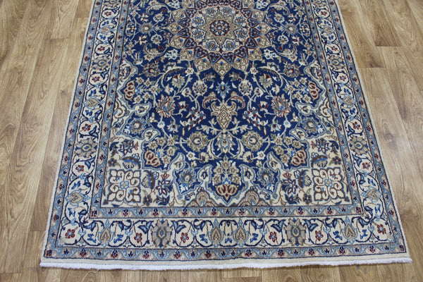 Persian Nain Rug 201 × 119 cm – Handmade Wool & Silk Medallion Carpet