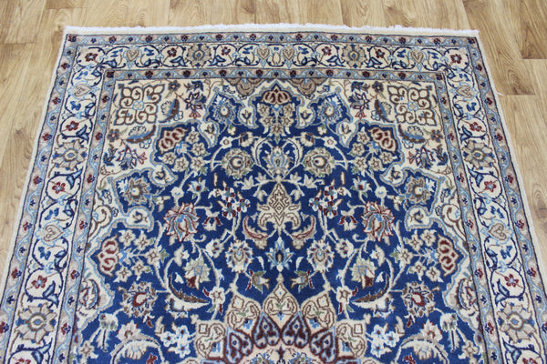 Persian Nain Rug 201 × 119 cm – Handmade Wool & Silk Medallion Carpet