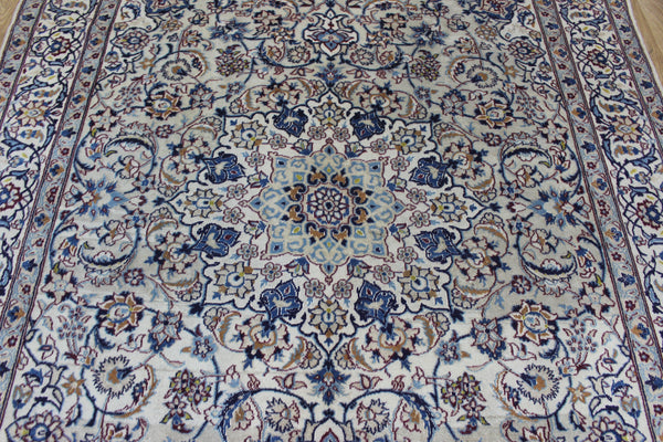 Vintage Persian Nain Rug 296 × 199 cm – Handmade Wool &amp; Silk Floral Carpet