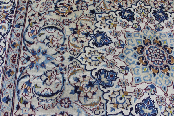 Vintage Persian Nain Rug 296 × 199 cm – Handmade Wool &amp; Silk Floral Carpet