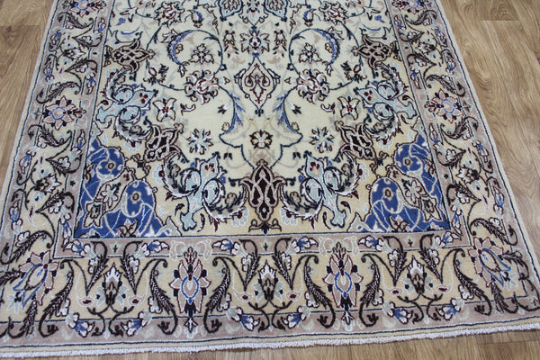 Persian Nain Rug 232 × 113 cm – Handmade Floral Medallion Carpet