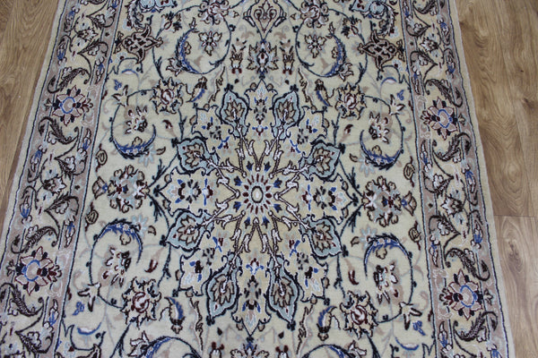 Persian Nain Rug 232 × 113 cm – Handmade Floral Medallion Carpet
