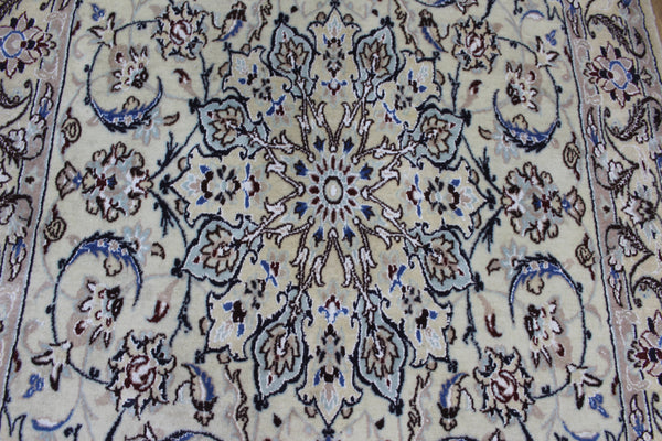 Persian Nain Rug 232 × 113 cm – Handmade Floral Medallion Carpet