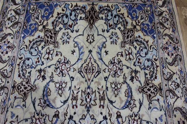 Persian Nain Rug 232 × 113 cm – Handmade Floral Medallion Carpet