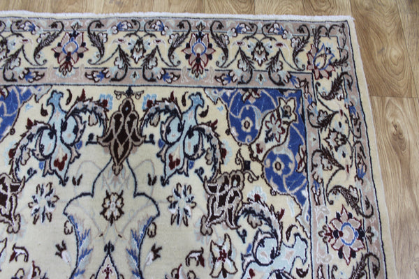 Persian Nain Rug 232 × 113 cm – Handmade Floral Medallion Carpet