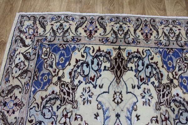 Persian Nain Rug 232 × 113 cm – Handmade Floral Medallion Carpet