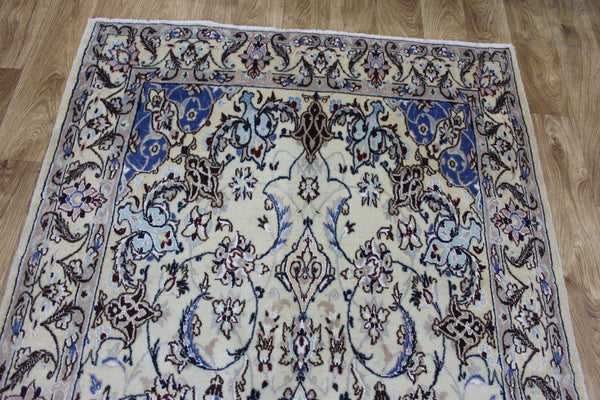 Persian Nain Rug 232 × 113 cm – Handmade Floral Medallion Carpet