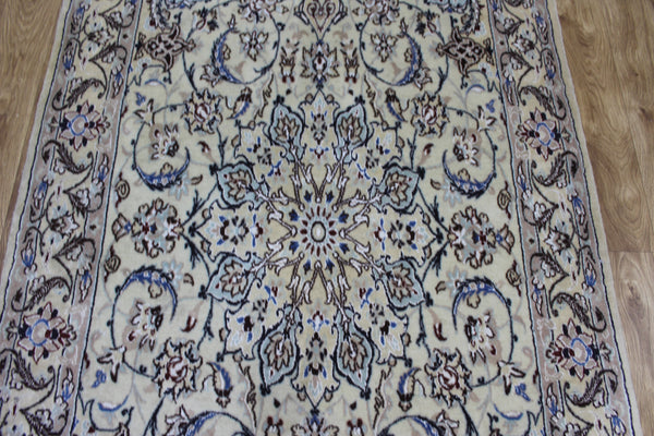Persian Nain Rug 232 × 113 cm – Handmade Floral Medallion Carpet