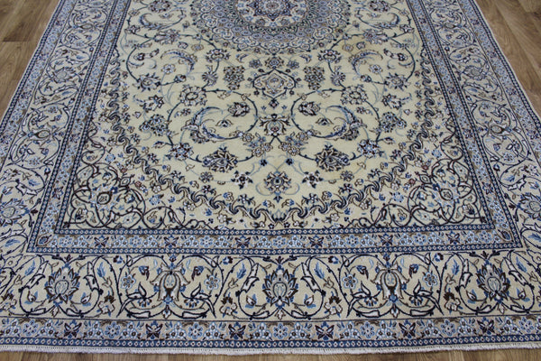 Persian Nain Rug 310 × 200 cm – Handmade Wool & Silk Medallion Carpet