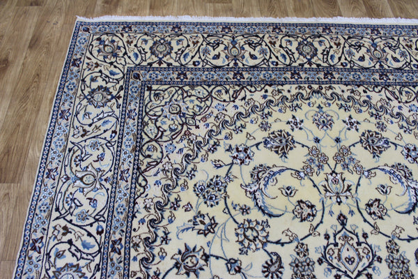 Persian Nain Rug 310 × 200 cm – Handmade Wool & Silk Medallion Carpet