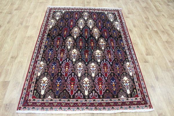 Persian Sirjan Rug 190 × 130 cm – Handmade Wool Tribal Carpet