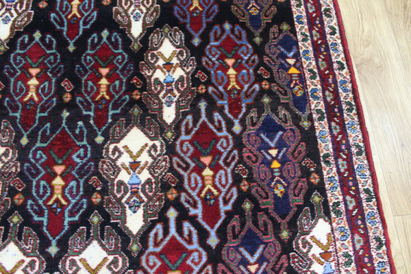 Persian Sirjan Rug 190 × 130 cm – Handmade Wool Tribal Carpet