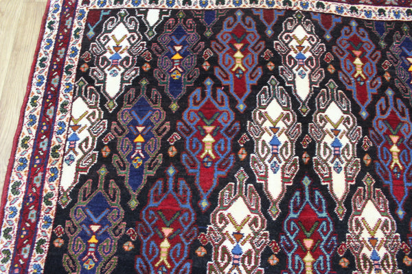 Persian Sirjan Rug 190 × 130 cm – Handmade Wool Tribal Carpet