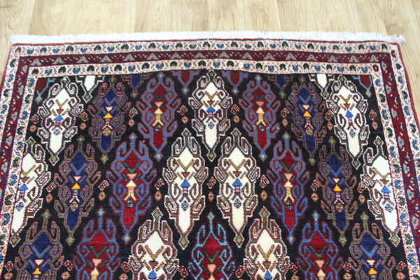 Persian Sirjan Rug 190 × 130 cm – Handmade Wool Tribal Carpet
