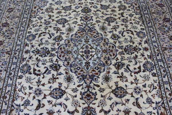 Persian Kashan Rug 300 × 212 cm – Handmade Wool Floral Carpet