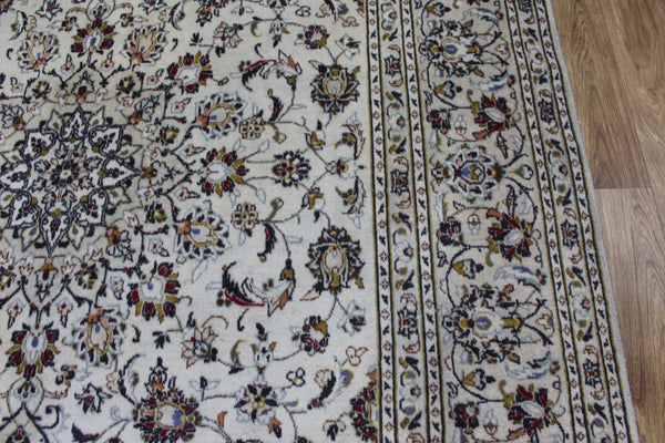 Vintage Persian Kashan Rug 300 × 203 cm – Handmade Wool Floral Carpet