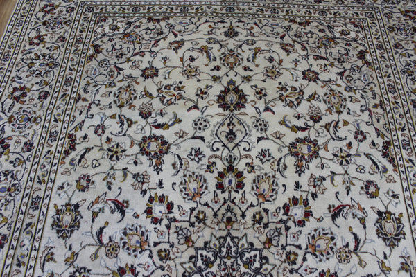Vintage Persian Kashan Rug 300 × 203 cm – Handmade Wool Floral Carpet