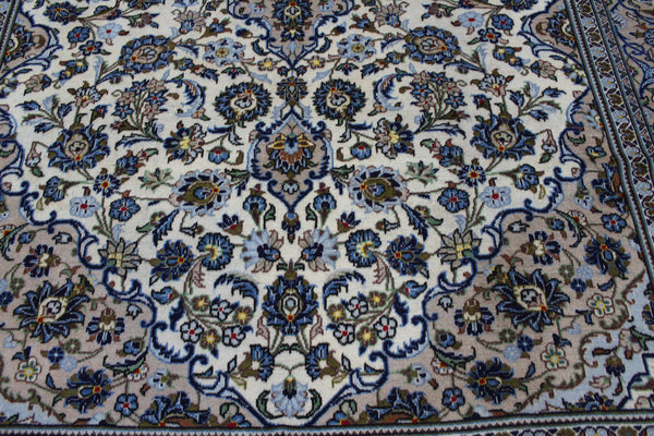 Persian Kashan Rug 340 × 240 cm – Handmade Floral Wool Carpet