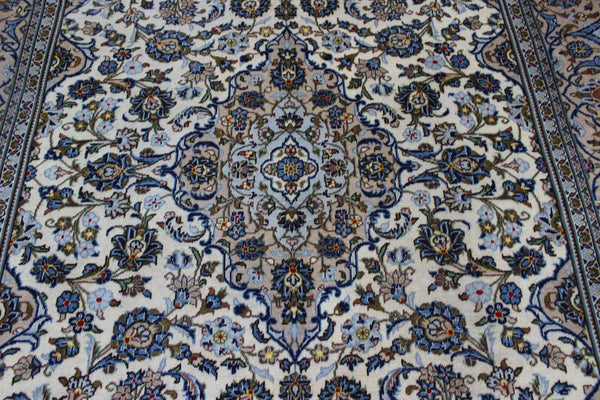 Persian Kashan Rug 340 × 240 cm – Handmade Floral Wool Carpet