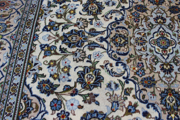 Persian Kashan Rug 340 × 240 cm – Handmade Floral Wool Carpet