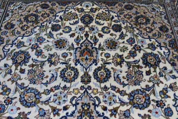 Persian Kashan Rug 340 × 240 cm – Handmade Floral Wool Carpet