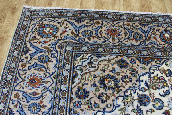 Persian Kashan Rug 340 × 240 cm – Handmade Floral Wool Carpet