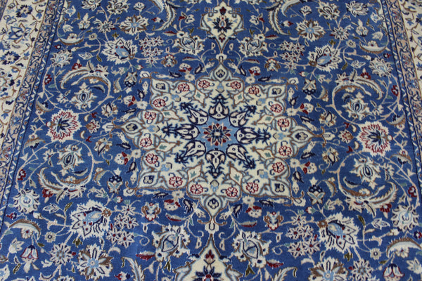 Persian Nain Wool & Silk Rug 255 × 170 cm – Handmade Blue Floral Carpet