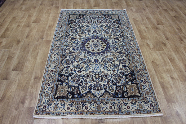 Persian Nain Wool Rug 197 × 117 cm – Handmade Floral Medallion Rug
