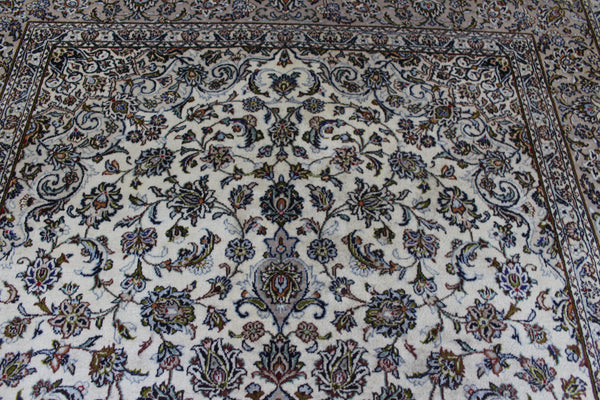 Persian Kashan Rug 293 × 200 cm – Handmade Wool Floral Medallion Carpet