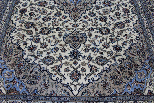 Persian Kashan Carpet 350 × 240 cm – Hand-Knotted Wool Floral Medallion Rug
