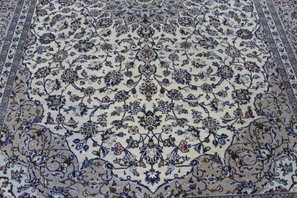 Persian Kashan Carpet 344 × 248 cm – Hand-Knotted Wool Floral Rug