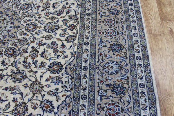 Persian Kashan Carpet 344 × 248 cm – Hand-Knotted Wool Floral Rug