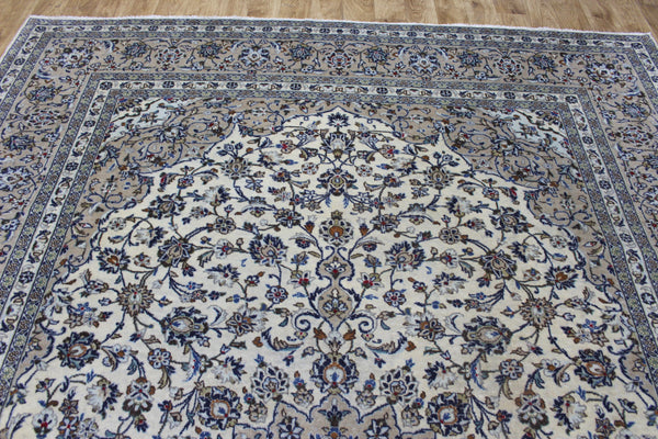 Persian Kashan Carpet 344 × 248 cm – Hand-Knotted Wool Floral Rug