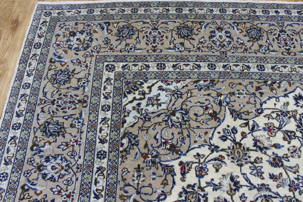 Persian Kashan Carpet 344 × 248 cm – Hand-Knotted Wool Floral Rug