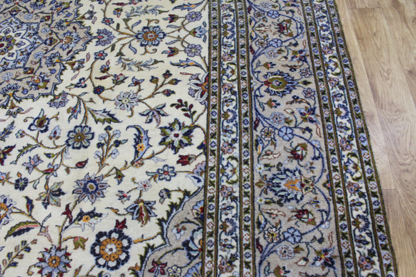 Persian Kashan Carpet 347 × 247 cm – Hand-Knotted Wool Floral Rug