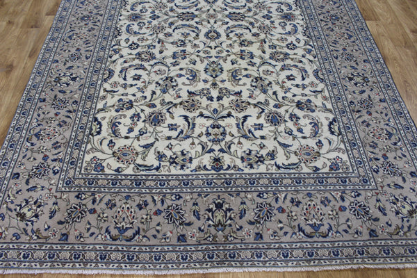 Persian Kashan Carpet 292 × 194 cm – Hand-Knotted Wool All-Over Floral Rug