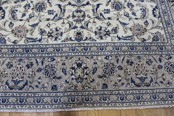 Persian Kashan Carpet 292 × 194 cm – Hand-Knotted Wool All-Over Floral Rug